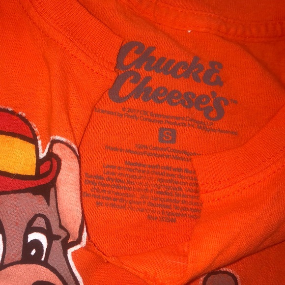 Chuckee Cheese crop top - Picture 4 of 4